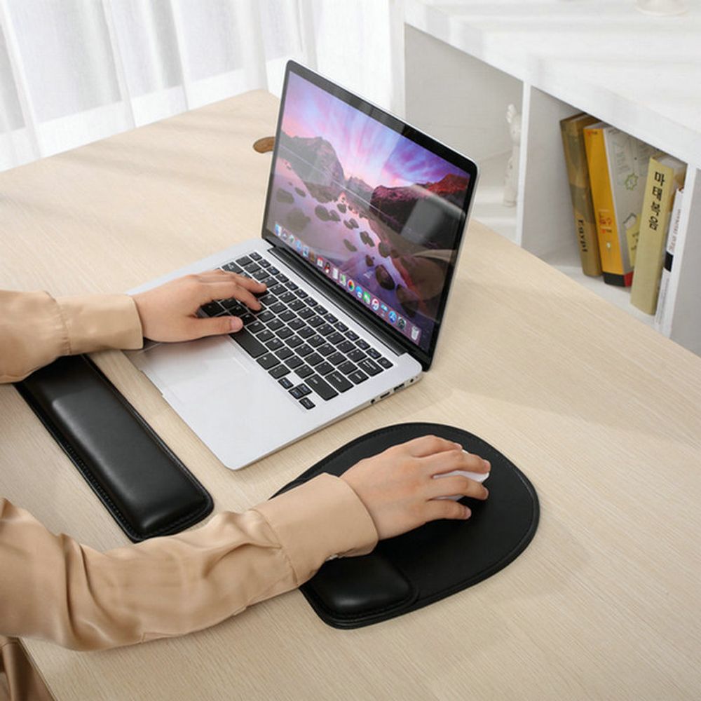 Combo Reposamuñecas y Mouse Pad Stuk Negro Mouse Pad Kiosko