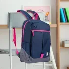 backpack_laptop_techzone_azul_ambientada