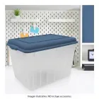 caja_almacenamiento_25L_tapa_translucida_ambientada