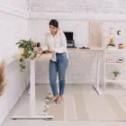 escritorio_en_L_escuadra_madera_clara_con_blanco